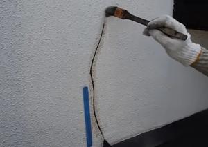 1.壁を洗浄して下地を塗る