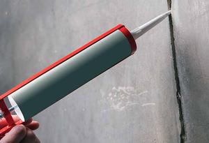 外壁のクラックとシーリング材