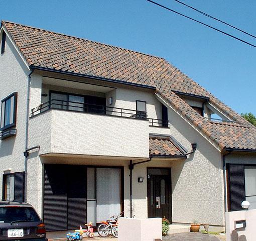 S形窯変瓦の施工例