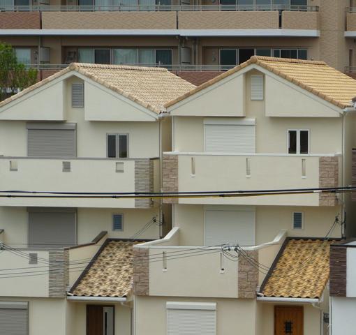 J形釉薬瓦の施工例