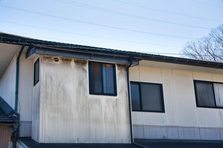 モルタル外壁の下地処理