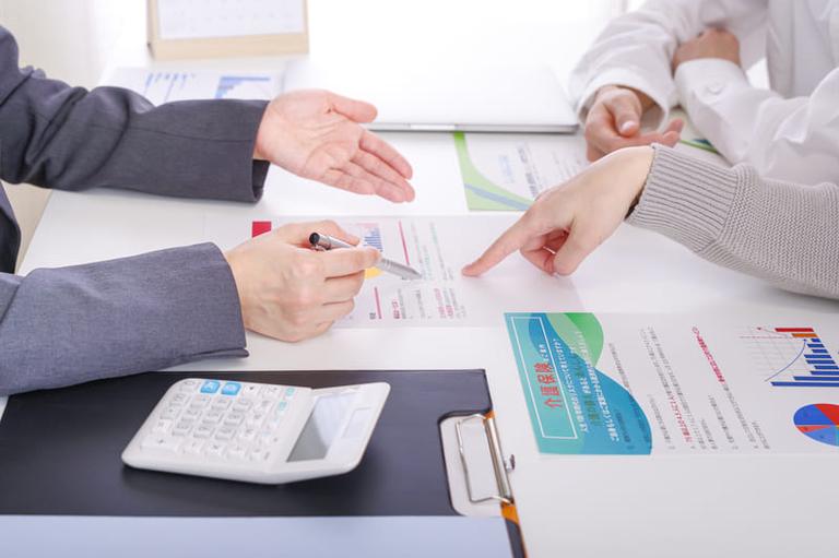 外壁カバー工法・張り替え・塗装を詳しく比較について