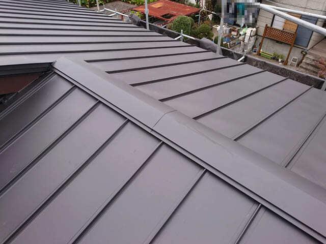 瓦棒葺きトタン屋根