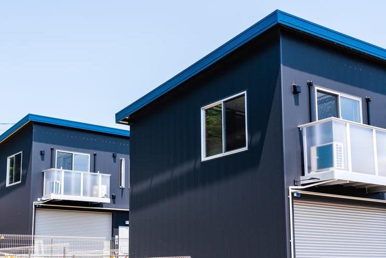 ガルバリウム鋼板を使った家