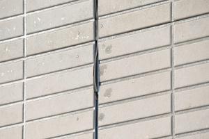 コーキングの割れ・剥がれについて